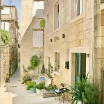 House Bava 4*