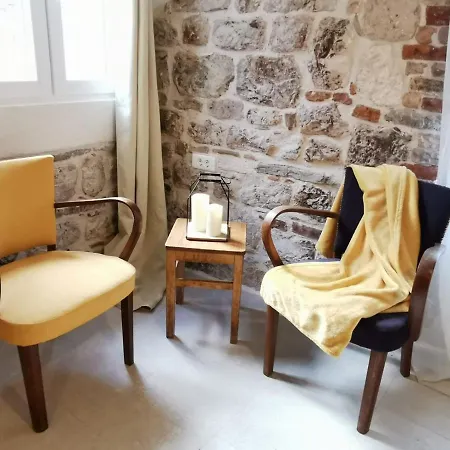 Πανσιόν House Bava Βις