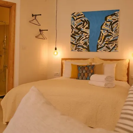 House Bava 4* Vis