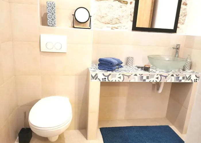 House Bava 4* Vis
